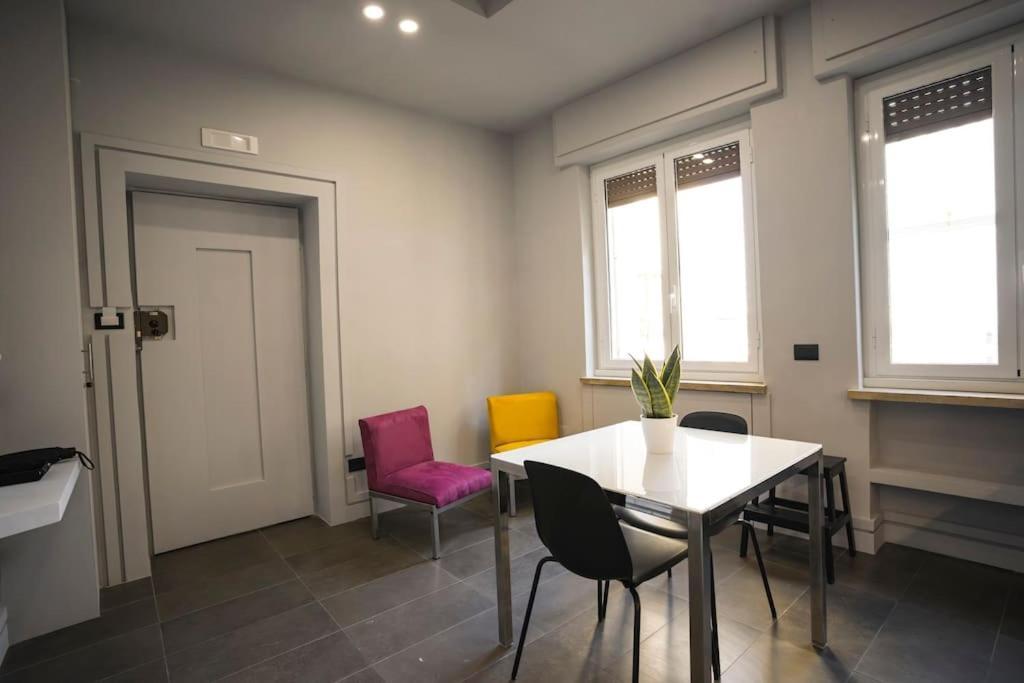 Casa Vacanze Bracco 45 Napoli Bagian luar foto